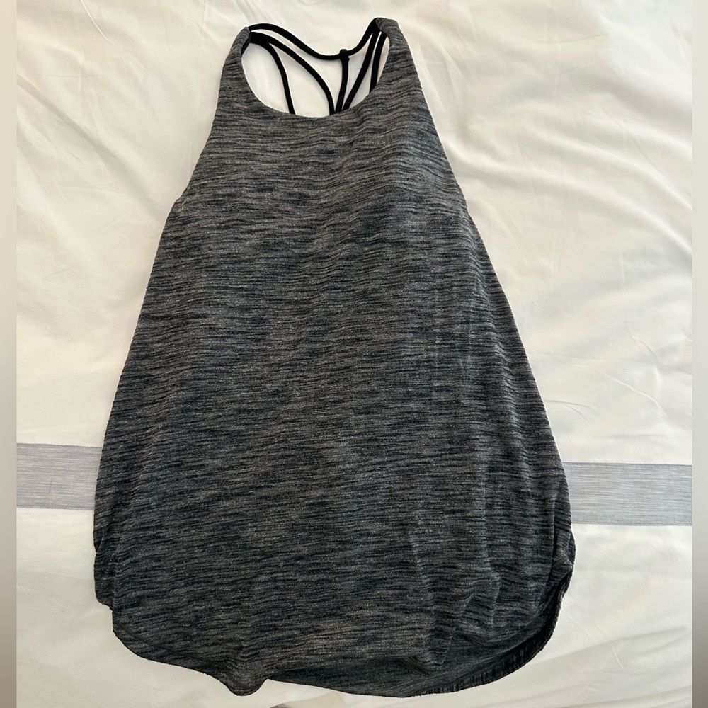 Lululemon Workout Top with built in Sports Bra in Heathered Gray Black
